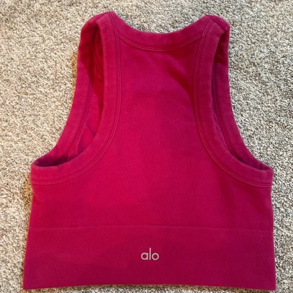 ALO Yoga Women's Pink Top - Picture 2 of 4